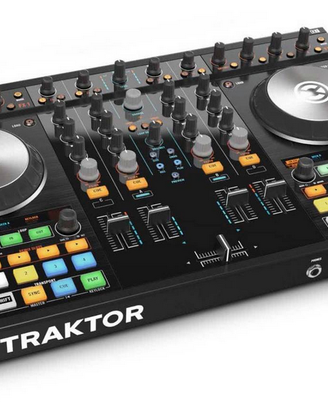 Native Instruments Traktor Kontrol S4 MK2