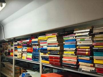 Tantissimi libri di diverso genere