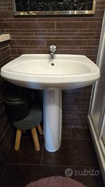 lavandino lavavo rubinetto bagno