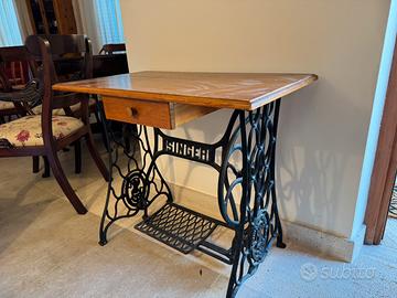 Tavolo Singer vintage