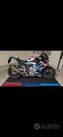Bmw M1000R