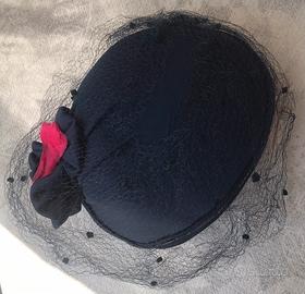 Cappellino elegante vintage