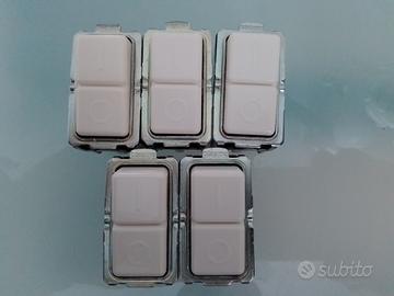 Cinque Interruttore bipolare BTicino magic 