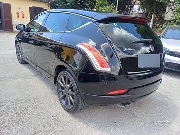 Lancia dela 1.6 met 120cv 2013 Momodesign
