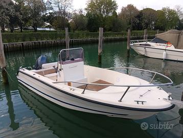 Motoscafo Open 5,50 - motore Yamaha 40 CV (2022)