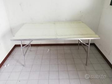 Banco per mercatini 1,50 x 1 m in alluminio. 