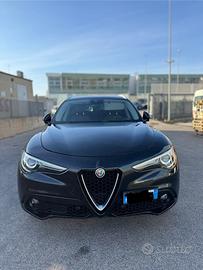 Alfa romeo stelvio Q4