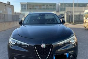 Alfa romeo stelvio Q4