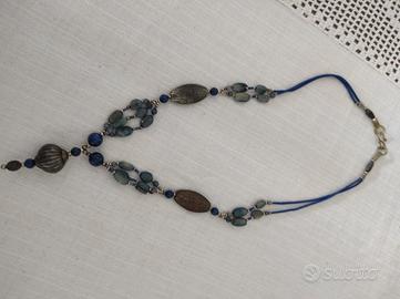 Collana con gioiello pendente