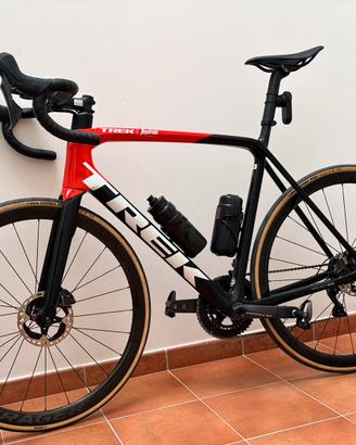 TREK Emonda SL 6 disco pro (taglia 58) + upgrade