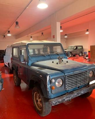 Land Rover Defender 90 diesel Hard-top