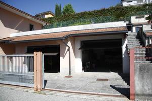 Casa indipendente di 267 m² con 5 locali e box aut