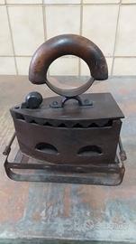 antico ferro da stiro a carbone 