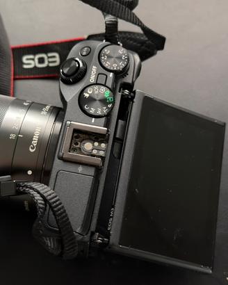 Canon eos M3 con obiettivo 15/45mm