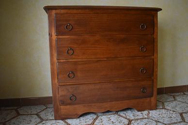 Cassettiera in legno