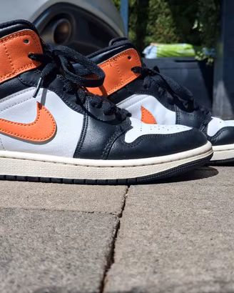 Nike Air Jordan 1 Mid (Starfish/Black-White-Sail)