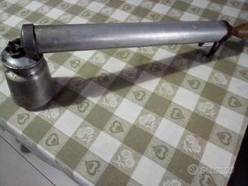 pompetta antica del flirt insetticida