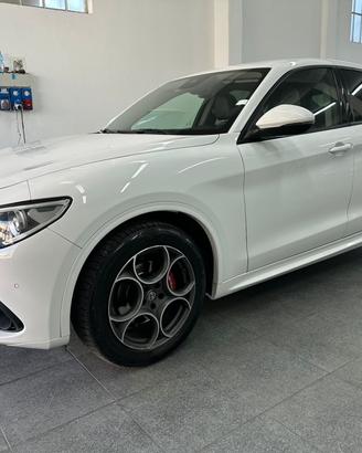 Alfa Romeo Stelvio 2.2 Turbodiesel 180 CV AT8 Q4 E