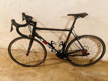 BICI da CORSA/STRADA AXEVO in CARBONIO