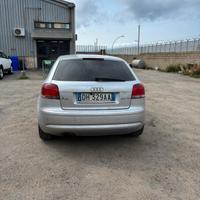 auto in perfette condizioni prezzo trattabile