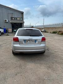 auto in perfette condizioni prezzo trattabile