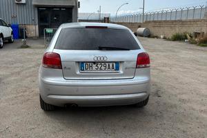 auto in perfette condizioni prezzo trattabile