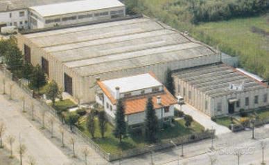 Capannone + uffici a CENTO (FE)
