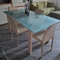 Tavolo allungabile (incluso di 4 sedie)