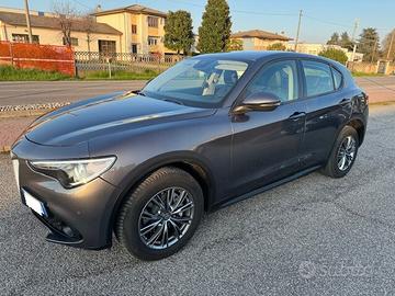 Alfa Romeo Stelvio 2.2 Turbodiesel 210 CV AT8 Q4 E