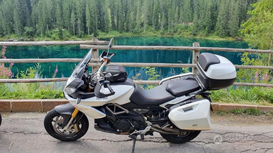 Aprilia Caponord 1200 Travel Pack accessoriata