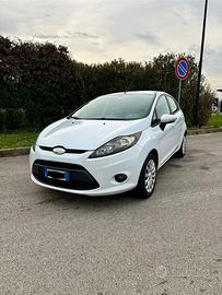Ford Fiesta 1.2 benzina Titanium 82cv 5 porte