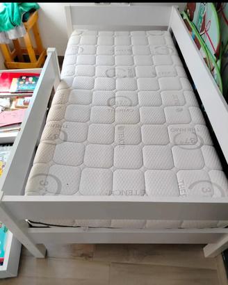 lettino con sponda 3/10 anni