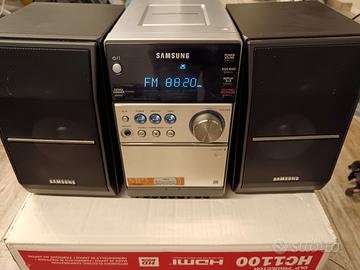 Stereo Compatto Samsung MM-C6 con casse PS-C6