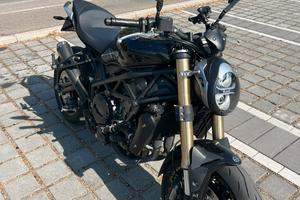 Benelli 752 s