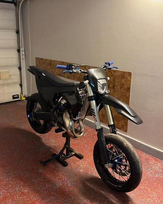 HUSQVARNA TC 125 COMPLETAMENTE RIFATTA