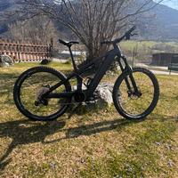 Bici ebike cube