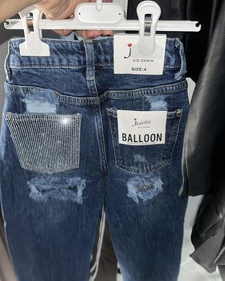 Jeans e chiodo
