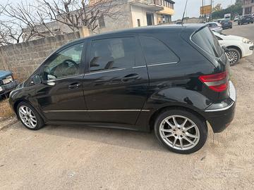 Mercedes classe b180