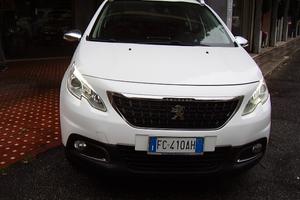 Peugeot 2008 PureTech EURO 6 NEOPATENTATI