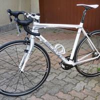 Bici Corsa Scott full carbon tg L (56/57) - 7.4 Kg