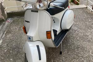 Piaggio Vespa P125X