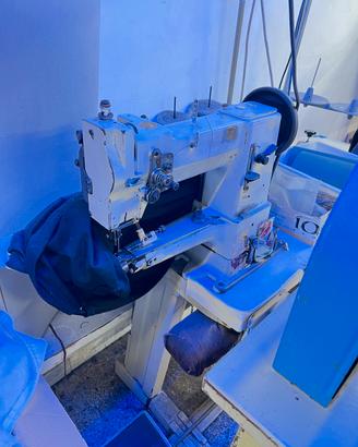 Macchina da cucire industriale Adler 269