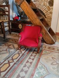 poltrona antica in miniatura 