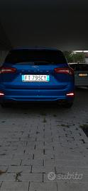 ciao chi e interesato a  una ford focus sport  fam
