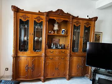 Mobile da salone con vetrine