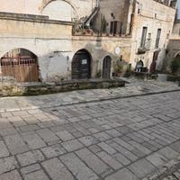 Locasi locale commerciale in via B.Buozzi 3