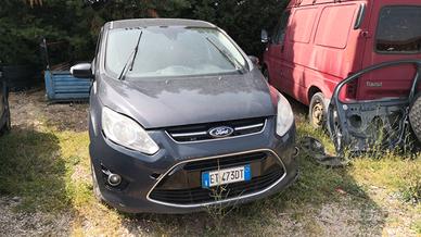 Ford c-max anno 2013 incidentata