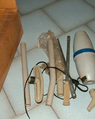 Aspirapolvere d'epoca