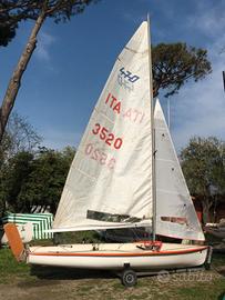 Barca a vela 470