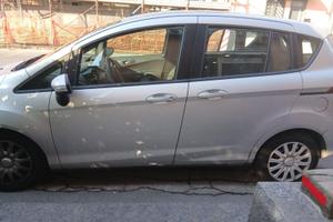 Ford b max €5.500 poco trattabile
